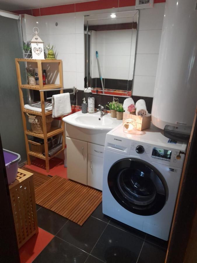 Chata u rybníka - Chrastná Osecna Exteriér fotografie