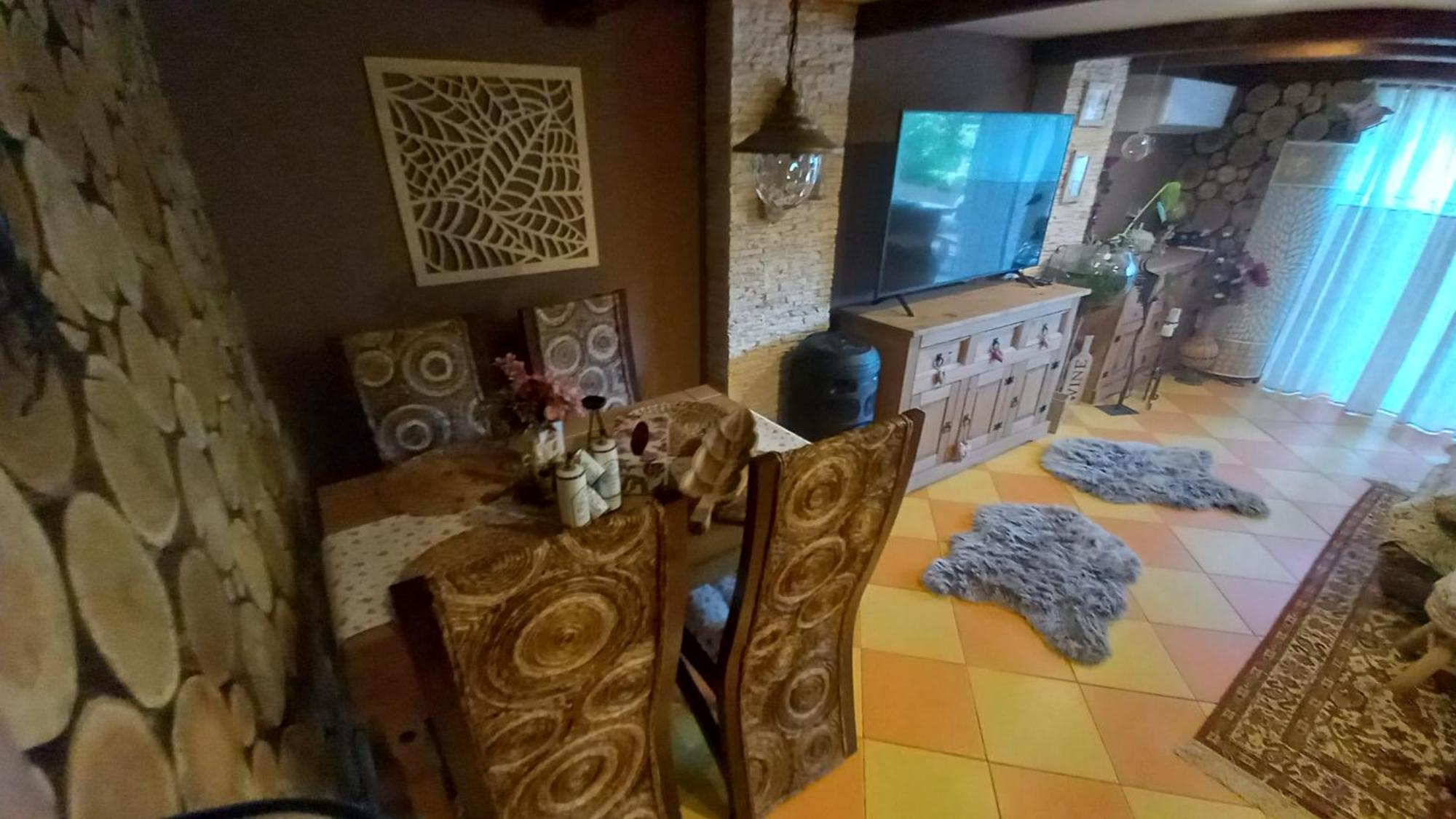 Chata u rybníka - Chrastná Osecna Exteriér fotografie